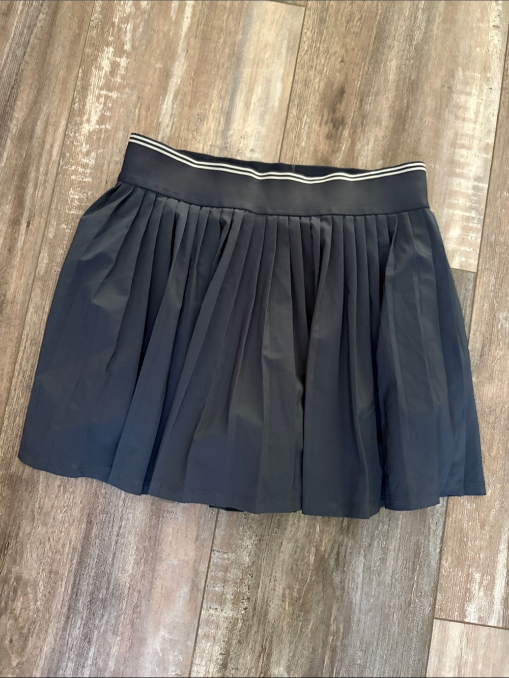 Athleta Girl Pleat Perfect Skort Size 14 X-Large Gray Tennis Pickle Ball